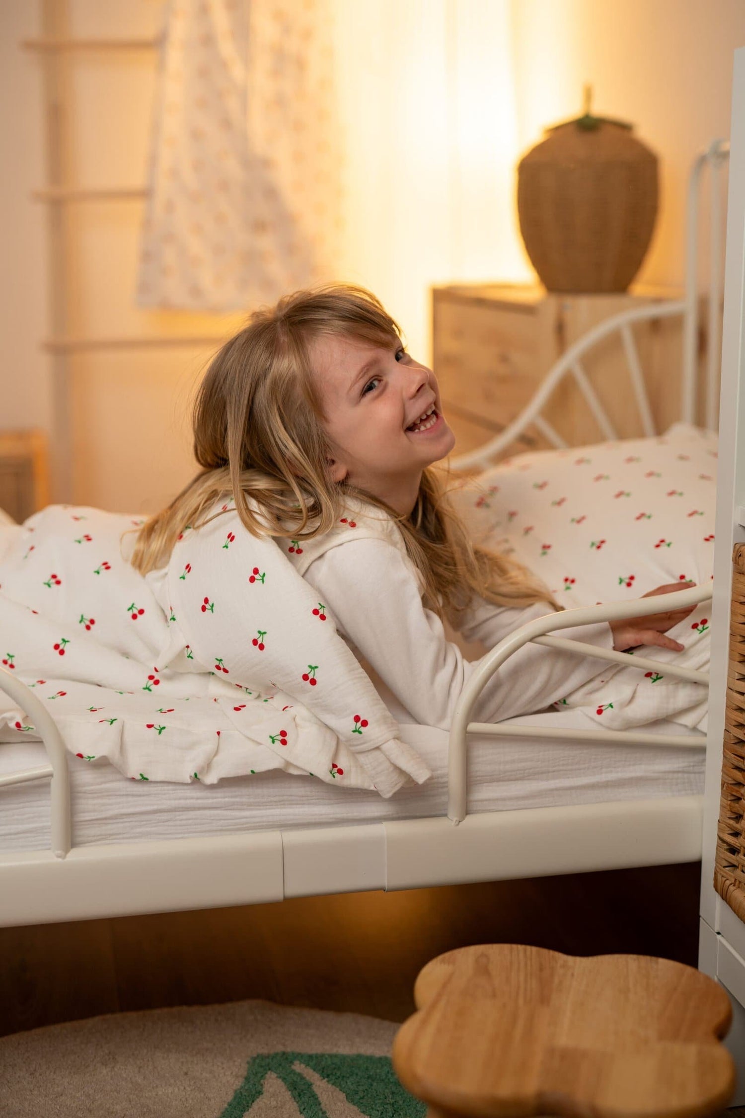 Posteljina s volanima Trešnjice 140x200cm