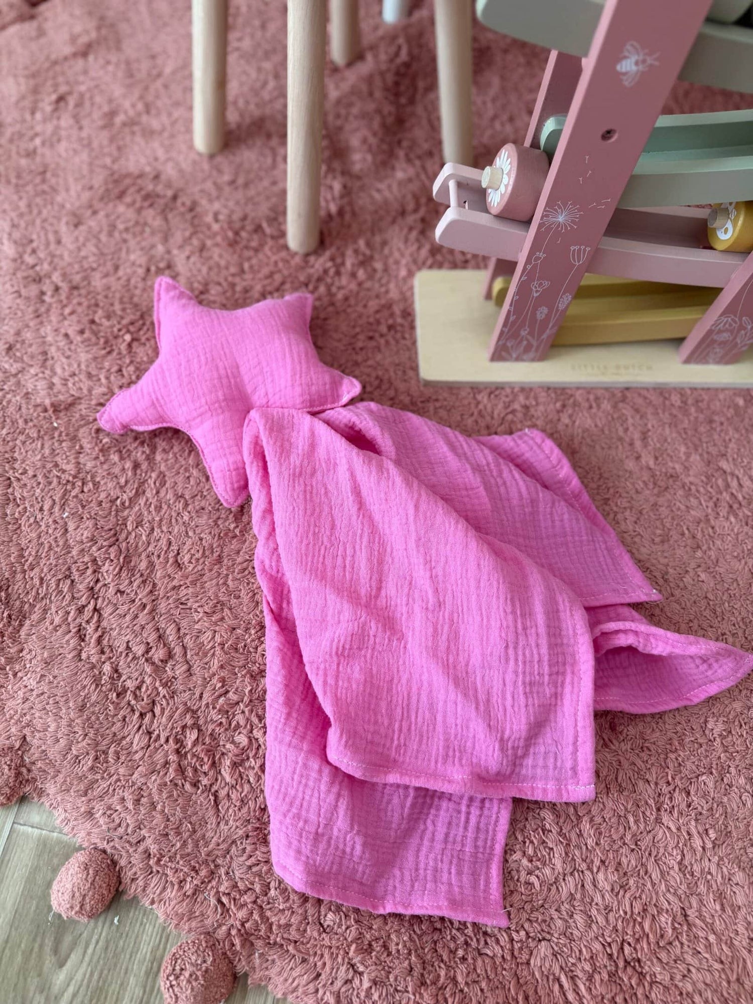 Mazilica zvijezda - Roza